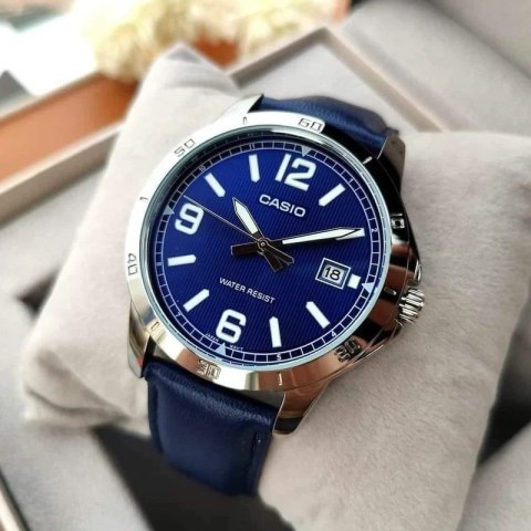 ZEGAREK MĘSKI CASIO MTP-V004L 2BUDF (zd046f) + BOX ZEGAREK MĘSKI CASIO MTP-V004L 2BUDF (zd046f) + BOX