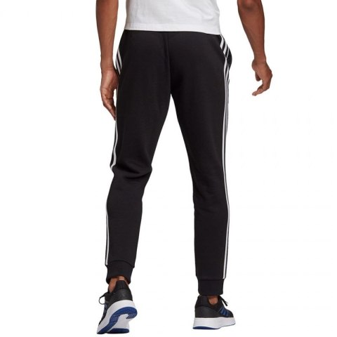 Spodnie adidas Essentials Fleece M GK8821 Spodnie adidas Essentials Fleece M GK8821