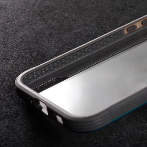 X-Doria Raptic Shield - Etui aluminiowe iPhone 14 Plus (Drop-Tested 3m) (Iridescent) X-Doria Raptic Shield - Etui aluminiowe iPhone 14 Plus (Drop-Tested 3m) (Iridescent)