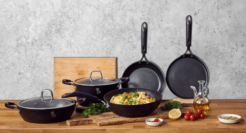 PATELNIA GRILLOWA TYTANOWA 28cm BERLINGER HAUS BLACK PROFESSIONAL LINE BH-6130 PATELNIA GRILLOWA TYTANOWA 28cm BERLINGER HAUS BLACK PROFESSIONAL LINE BH-6130