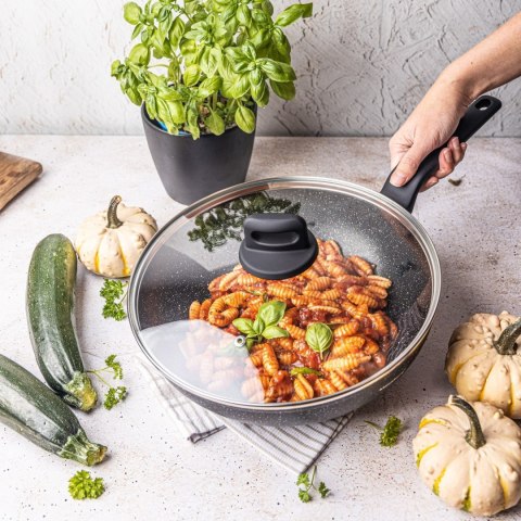 PATELNIA WOK Z POWŁOKĄ MARMUROWĄ 28CM KLAUSBERG KB-7668 PATELNIA WOK Z POWŁOKĄ MARMUROWĄ 28CM KLAUSBERG KB-7668