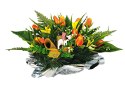 WIELKANOCNY STROIK NA POMNIK WIĄZANKA KWIATY TULIPANY BARANEK NA CMENTARZ