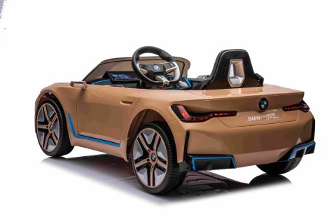Autko BMW i4 na akumulator dla dzieci Złoty + Wolny Start + EVA + Ekoskóra + Audio LED + Pilot Autko BMW i4 na akumulator dla dzieci Złoty + Wolny Start + EVA + Ekoskóra + Audio LED + Pilot