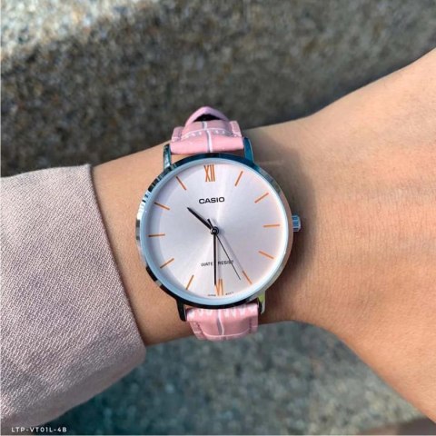 Zegarek Casio Collection LTP-VT01L-4B (zd595c) Zegarek Casio Collection LTP-VT01L-4B (zd595c)