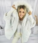Ciepła zimowa kurtka damska pikowana z kapturem z futerkiem NASTY (Biały)