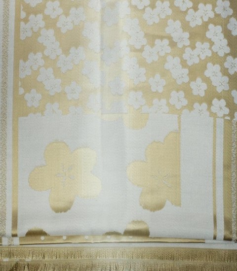 Elegancki dwustronny szalik z złotą nitką i wzorem w kwiaty (Biały || Wielokolorowy) Elegancki dwustronny szalik z złotą nitką i wzorem w kwiaty (Biały || Wielokolorowy)