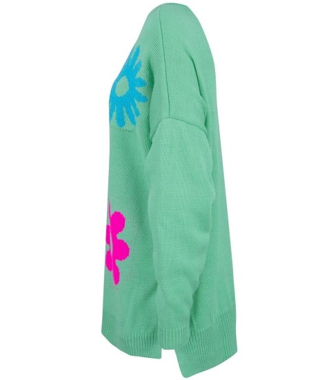 Sweter damski w kolorowe kwiaty z dlłuższym tyłem LILANA (Zielony || Wielokolorowy) Sweter damski w kolorowe kwiaty z dlłuższym tyłem LILANA (Zielony || Wielokolorowy)