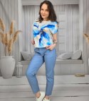 Elegancka bluzka zgumką w pasie i kwiatowym nadrukiem SIMON (Biały || Niebieski)