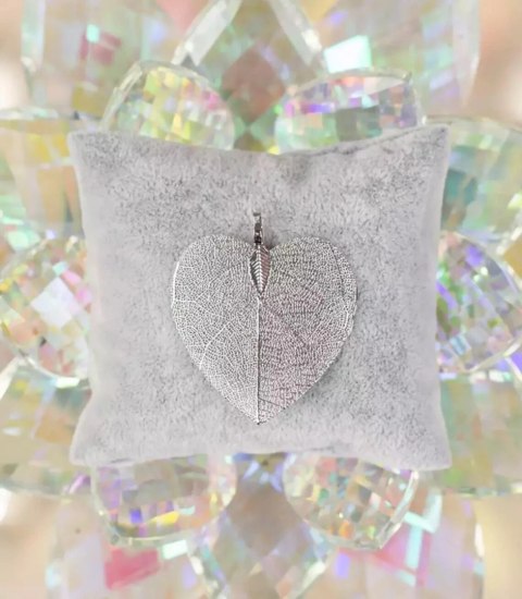 Wisior zawieszka metalowa serce srebrny Prezent (Srebrny)