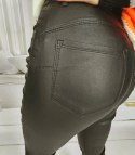 Damskie spodnie PUSH-UP woskowane skinny fit Eleganckie ADELA (Czarny) 40