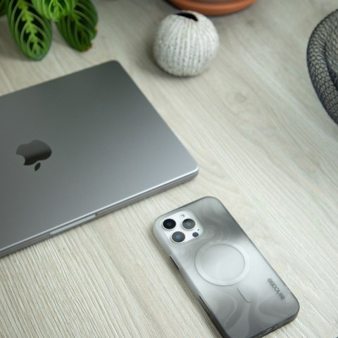 Incase Halo Case MagSafe - Etui iPhone 16 (Oil Slick Smoke) Incase Halo Case MagSafe - Etui iPhone 16 (Oil Slick Smoke)