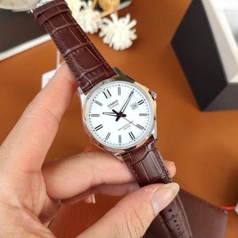 Zegarek Męski Casio MTS-100L-7A+ BOX (zd237b) Zegarek Męski Casio MTS-100L-7A+ BOX (zd237b)