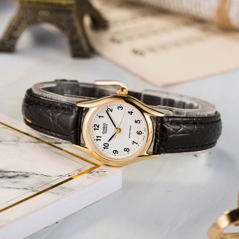 ZEGAREK DAMSKI CASIO LTP-1094Q 7B1 (zd567n) + BOX ZEGAREK DAMSKI CASIO LTP-1094Q 7B1 (zd567n) + BOX