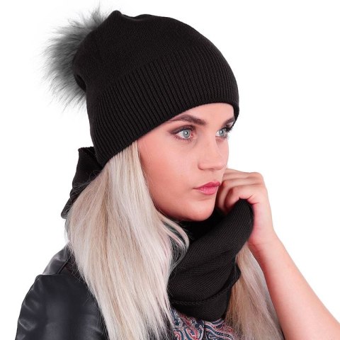 KOMPLET czapka z pomponem i komin KOMPLET czapka z pomponem i komin
