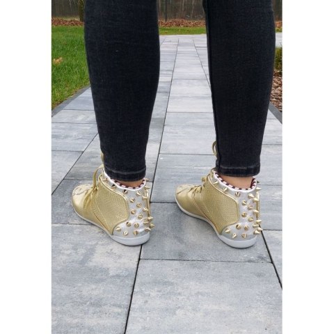 Buty Reebok Betwixt Mid W V55618 Buty Reebok Betwixt Mid W V55618