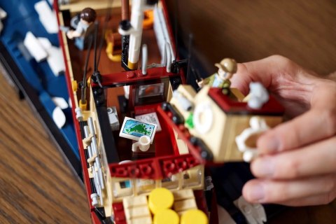 LEGO Ideas 21350 Szczęki LEGO Ideas 21350 Szczęki