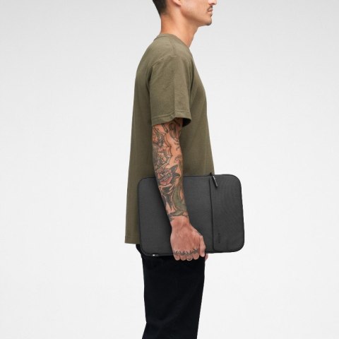 Incase Crosstown Sleeve with Woolenex - Pokrowiec z kieszenią MacBook Pro 14" (M4/M3/M2/M1/2024-2021) (Black) Incase Crosstown Sleeve with Woolenex - Pokrowiec z kieszenią MacBook Pro 14" (M4/M3/M2/M1/2024-2021) (Black)