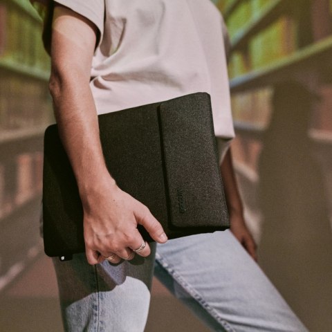 Incase Crosstown Sleeve with Woolenex - Pokrowiec z kieszenią MacBook Pro 14" (M4/M3/M2/M1/2024-2021) (Black) Incase Crosstown Sleeve with Woolenex - Pokrowiec z kieszenią MacBook Pro 14" (M4/M3/M2/M1/2024-2021) (Black)