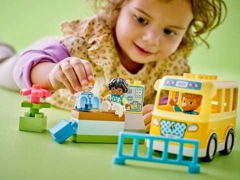 LEGO DUPLO Town 10988 Przejażdżka autobusem LEGO DUPLO Town 10988 Przejażdżka autobusem