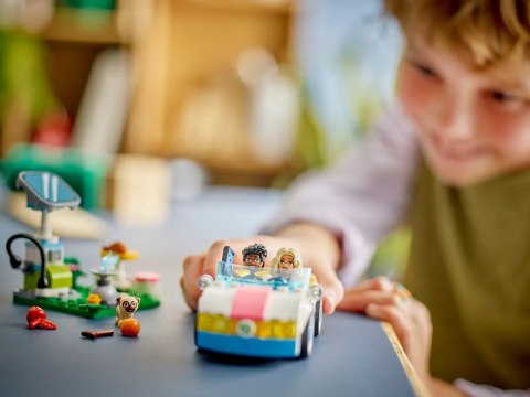 LEGO Friends 42609 Samochód elektryczny i stacja ładująca LEGO Friends 42609 Samochód elektryczny i stacja ładująca