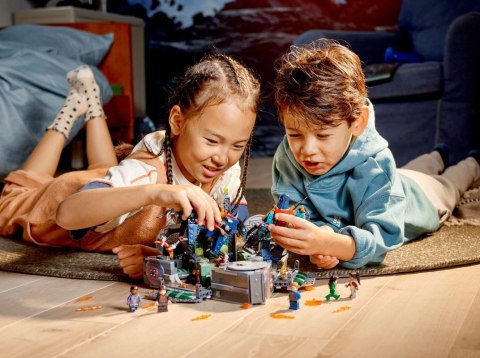 LEGO Super Heroes 76156 Domo powstaje LEGO Super Heroes 76156 Domo powstaje
