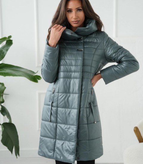 Długi elegancki pikowany płaszcz damski ocieplany AMELIA (Zielony) 38 Długi elegancki pikowany płaszcz damski ocieplany AMELIA (Zielony) 38