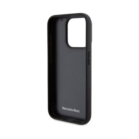 Mercedes Carbon Fiber Dynamic - Etui iPhone 15 Pro (czarny) Mercedes Carbon Fiber Dynamic - Etui iPhone 15 Pro (czarny)
