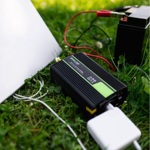 Green Cell - Przetwornica napięcia Inwerter 12V na 230V 1000W/2000W Modyfikowana sinusoida Green Cell - Przetwornica napięcia Inwerter 12V na 230V 1000W/2000W Modyfikowana sinusoida
