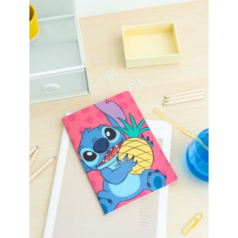 Disney Stitch - Zestaw zeszytów A5 z kolekcji Tropical 3 szt. Disney Stitch - Zestaw zeszytów A5 z kolekcji Tropical 3 szt.