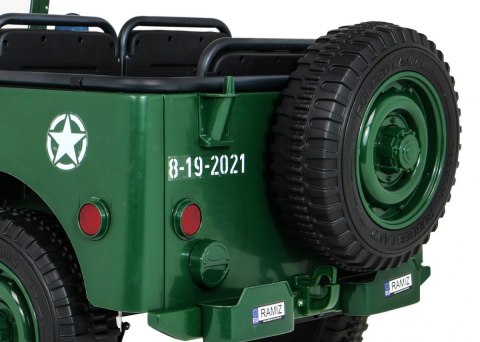 Autko Wojskowe Retro dla 3 dzieci Zielony + Napęd 4x4 + Schowki + EVA + Wolny Start + MP3 LED Autko Wojskowe Retro dla 3 dzieci Zielony + Napęd 4x4 + Schowki + EVA + Wolny Start + MP3 LED