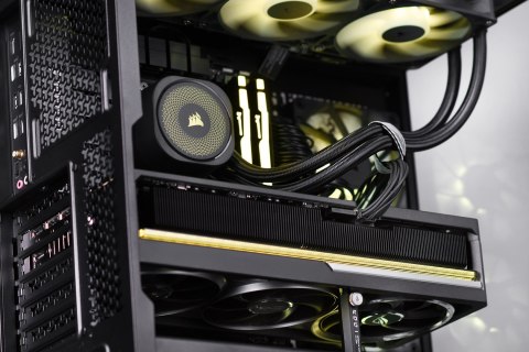 Actina iCUE 7800X3D/32GB/2TB/RX9070XT/850W Actina iCUE 7800X3D/32GB/2TB/RX9070XT/850W