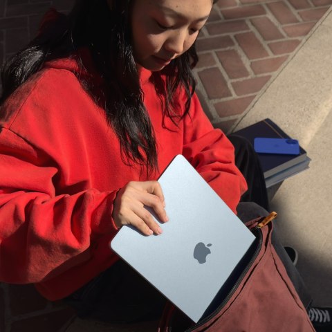 Apple 13-inch MacBook Air: Apple M4 chip with 10-core CPU and 8-core GPU, 16GB, 256GB SSD - Sky Blue Apple 13-inch MacBook Air: Apple M4 chip with 10-core CPU and 8-core GPU, 16GB, 256GB SSD - Sky Blue