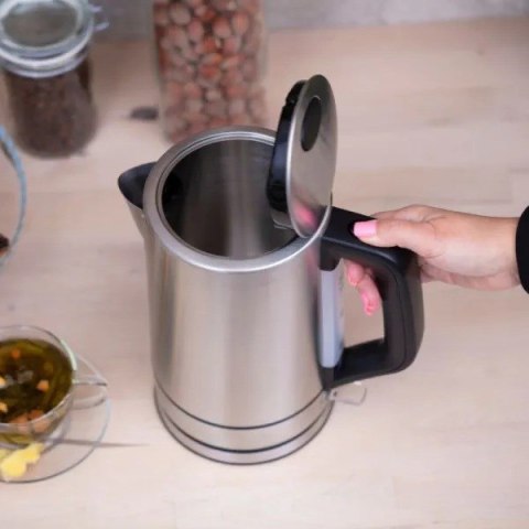 Czajnik bezprzewodowy MPM MCZ-121M