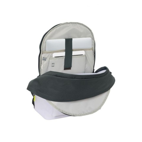 Plecak sportowy Real Madryt z USB i z miejscem na laptopa double backpack 612554820 Plecak sportowy Real Madryt z USB i z miejscem na laptopa double backpack 612554820