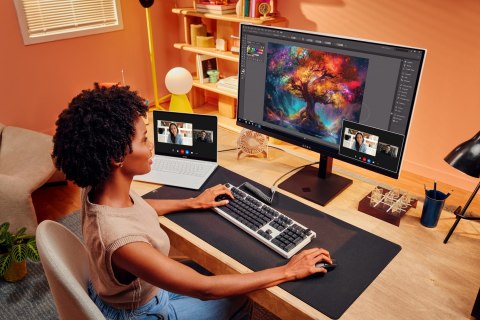 MONITOR HP OLED, UHD 31,5" OMEN Transcend 32 (9R181E9) 240Hz MONITOR HP OLED, UHD 31,5" OMEN Transcend 32 (9R181E9) 240Hz
