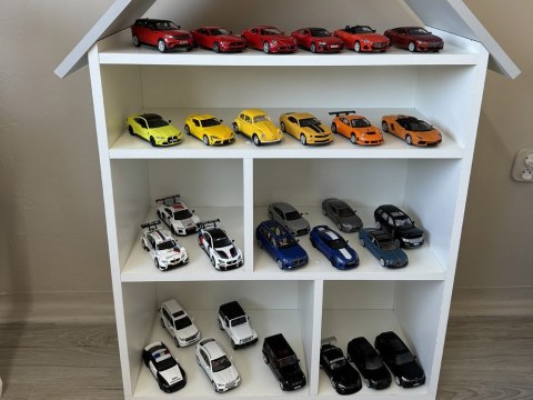 Auto Toyota GR Supra 1:31 metalowe autko licencja ZA3758