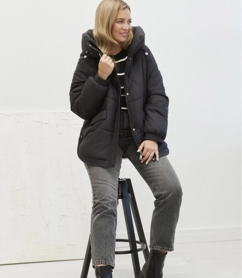 Kurtka zimowa damska pikowana z kapturem KORNELIA (Czarny)