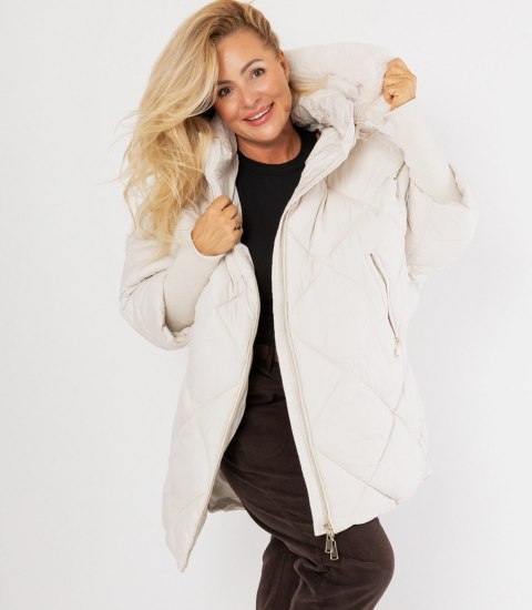 Kurtka zimowa oversize z kapturem i futerkiem NORDIC PUFF (Biały) XXL (44) Kurtka zimowa oversize z kapturem i futerkiem NORDIC PUFF (Biały) XXL (44)