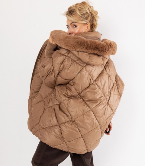 Kurtka zimowa oversize z kapturem i futerkiem NORDIC PUFF (Brązowy) Kurtka zimowa oversize z kapturem i futerkiem NORDIC PUFF (Brązowy)