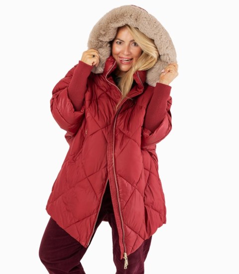 Kurtka zimowa oversize z kapturem i futerkiem NORDIC PUFF (Czerwony) XXL (44) Kurtka zimowa oversize z kapturem i futerkiem NORDIC PUFF (Czerwony) XXL (44)