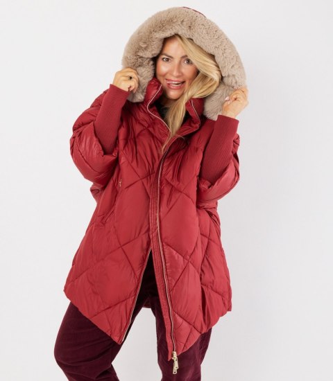 Kurtka zimowa oversize z kapturem i futerkiem NORDIC PUFF (Czerwony) XXL (44) Kurtka zimowa oversize z kapturem i futerkiem NORDIC PUFF (Czerwony) XXL (44)