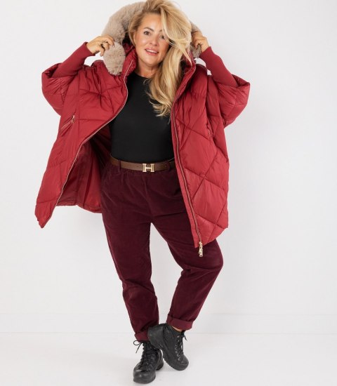 Kurtka zimowa oversize z kapturem i futerkiem NORDIC PUFF (Czerwony) XXL (44) Kurtka zimowa oversize z kapturem i futerkiem NORDIC PUFF (Czerwony) XXL (44)