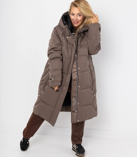 Długi zimowy pikowany płaszcz kurtka ciepła SUZANA PLUS SIZE (Brązowy) 7XL (54) Długi zimowy pikowany płaszcz kurtka ciepła SUZANA PLUS SIZE (Brązowy) 7XL (54)