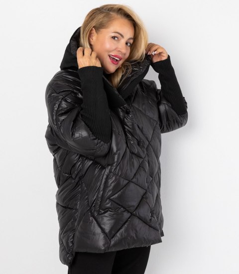 Kurtka zimowa z ozdobnymi ściągaczami oversize DIAMOND (Czarny) XXL (44) Kurtka zimowa z ozdobnymi ściągaczami oversize DIAMOND (Czarny) XXL (44)