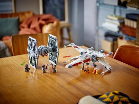 LEGO Star Wars 75393 Hybryda TIE Fightera i X-Winga