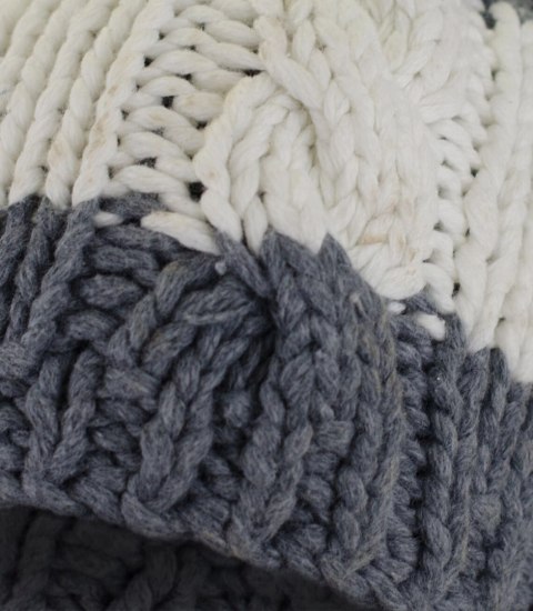 Ciepła zimowa czapka w pasy wełna-bawełna (Szary)